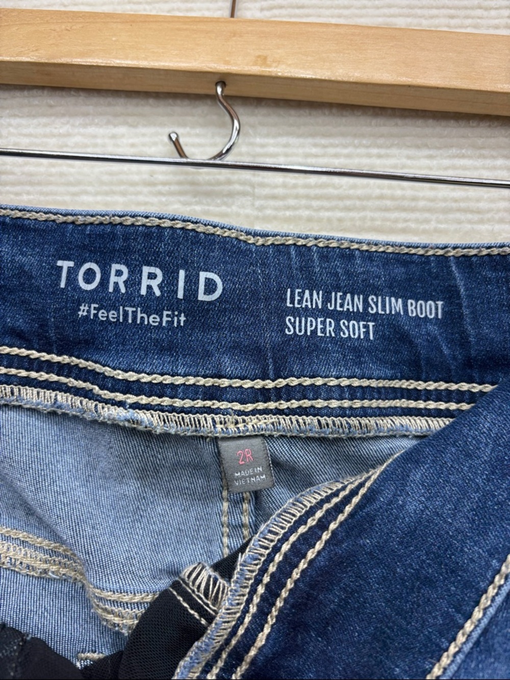 Torrid | lean slim boot super soft 2R 2 R Dark Blue Stretch Bootcut Jeans - Picture 6 of 6